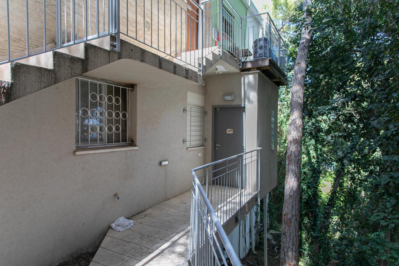 Carmel Boutique Apartments - Urban Forest Хайфа Екстер'єр фото