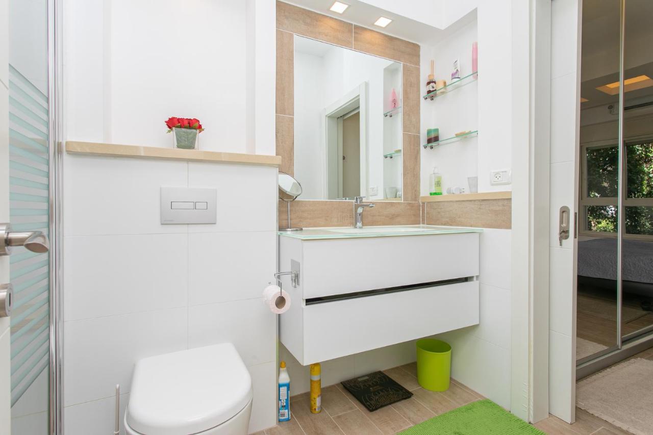 Carmel Boutique Apartments - Urban Forest Хайфа Екстер'єр фото