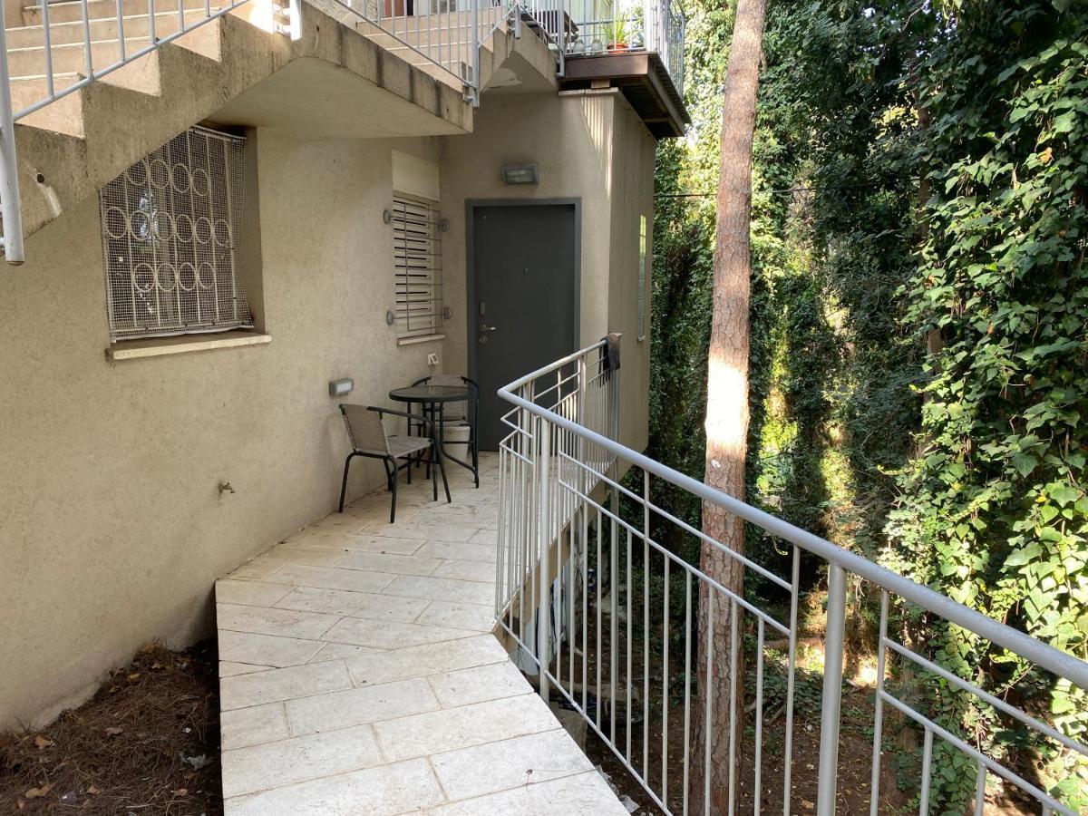 Carmel Boutique Apartments - Urban Forest Хайфа Екстер'єр фото